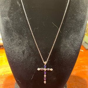 10k white gold necklace with diamond and blue sapphire